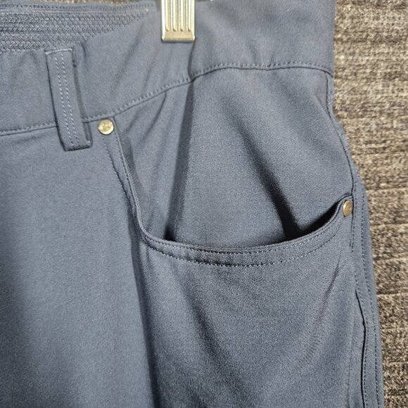 Men's Golf Pants 36x32 Navy 5-Pocket Performance Flat Front Greg Norman - Picture 4 of 10